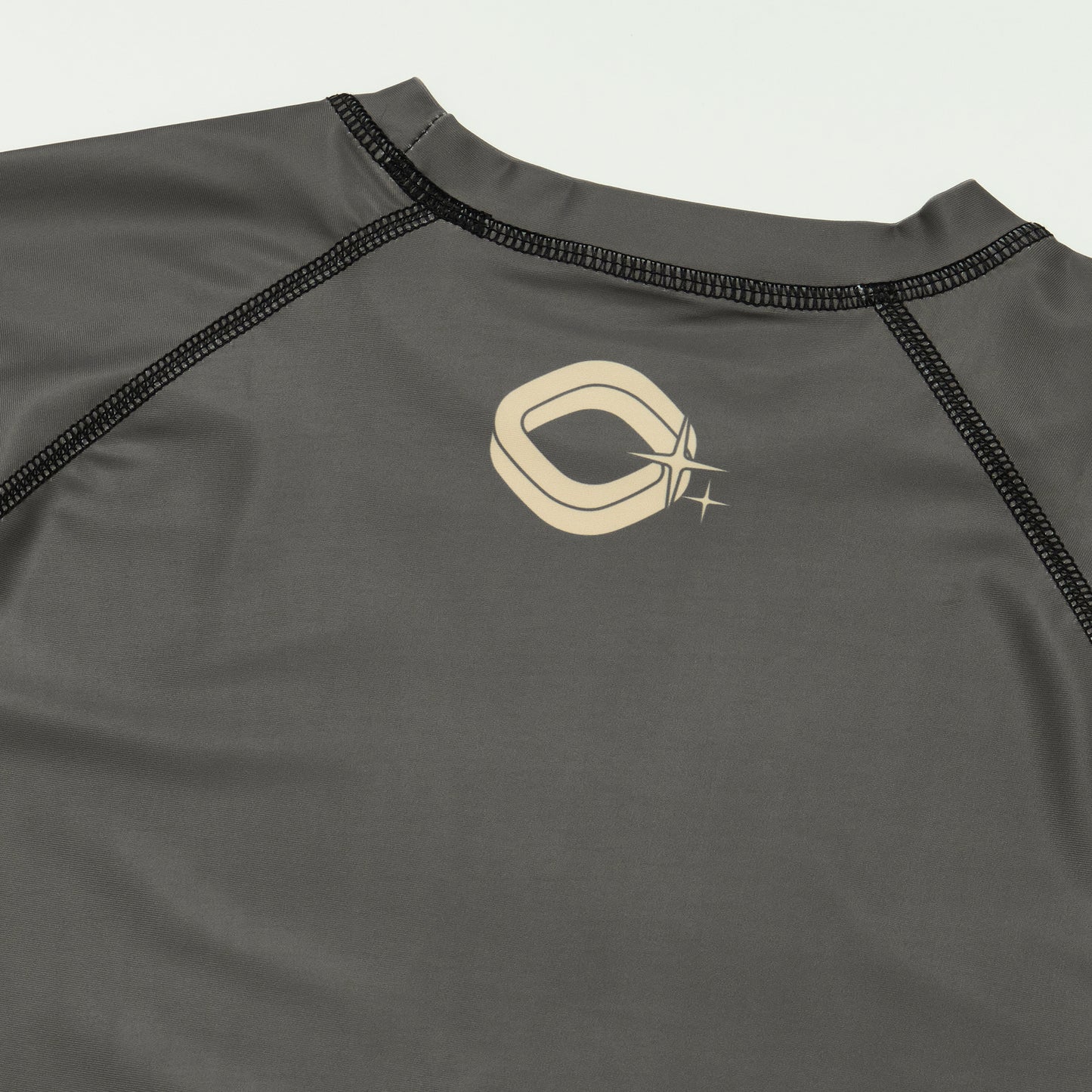 ARE YOU READY? LONG RASH GUARD