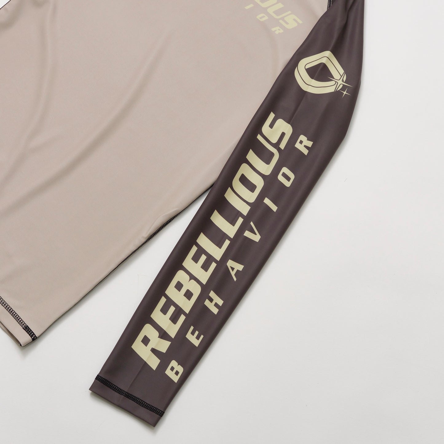 RBLS SPCS LOGO LONG RASH GUARD